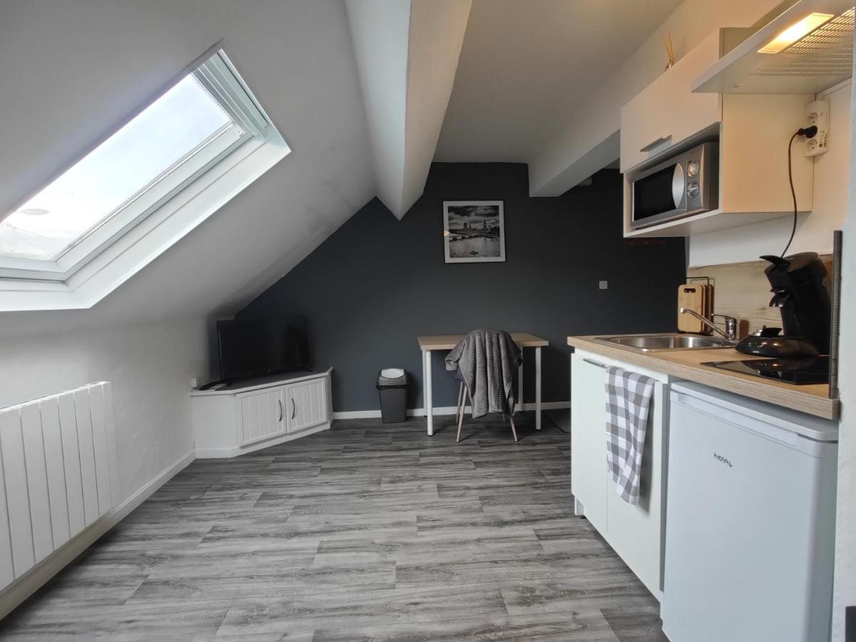 Studio "Sous Les Toits", Proche Hyper Centre Et Commerces ! Valenciennes Extérieur photo