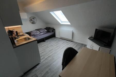 Studio "Sous Les Toits", Proche Hyper Centre Et Commerces ! Valenciennes Extérieur photo
